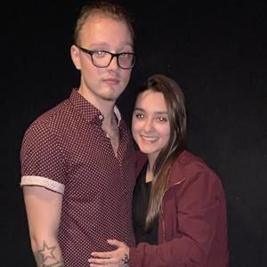 Meet your Posher, Mara